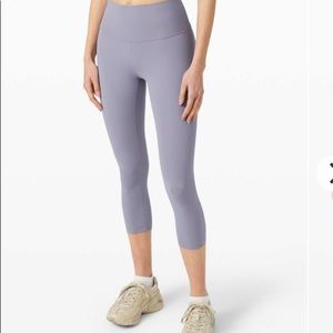 Like Nee Lululemon Peri Purple Wunder Under Crop Legging